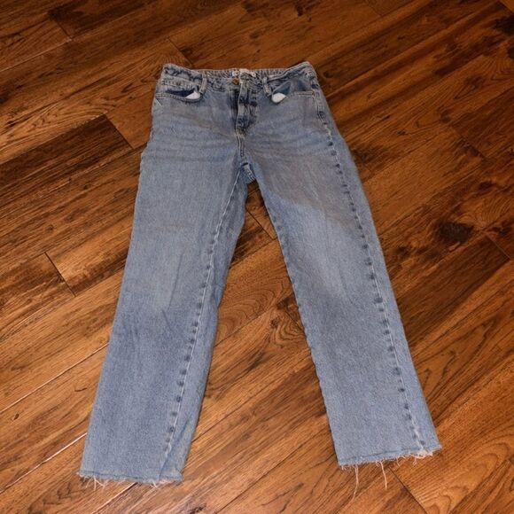 Zara Jeans - Picture 1 of 17
